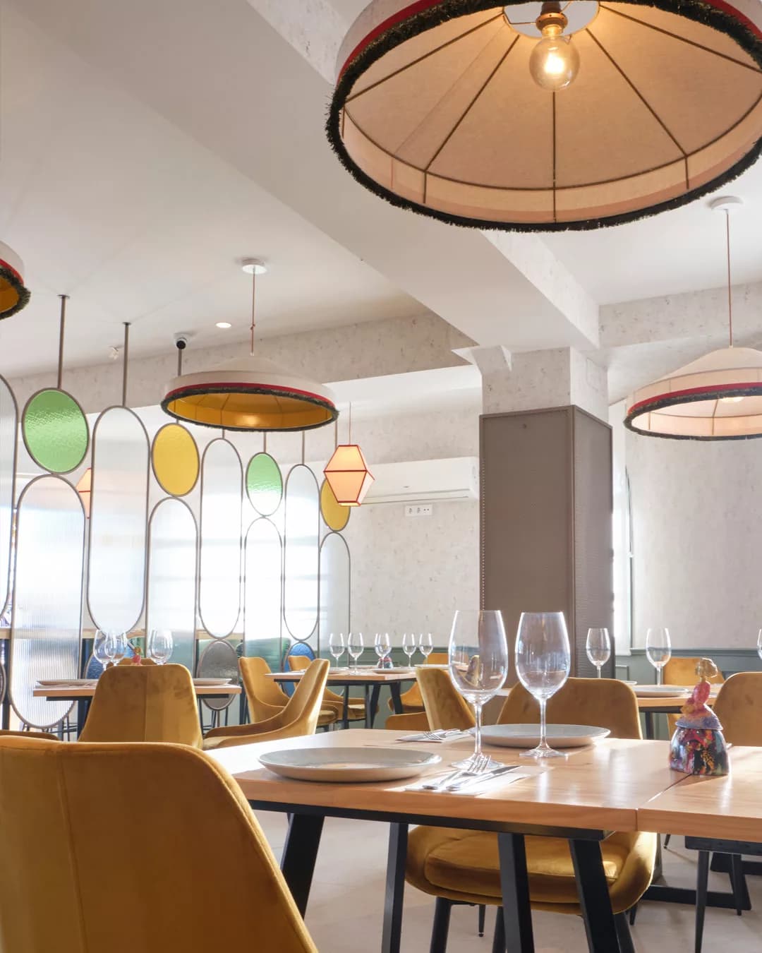 Sarmiento interior with a warm contemporary atmosphere